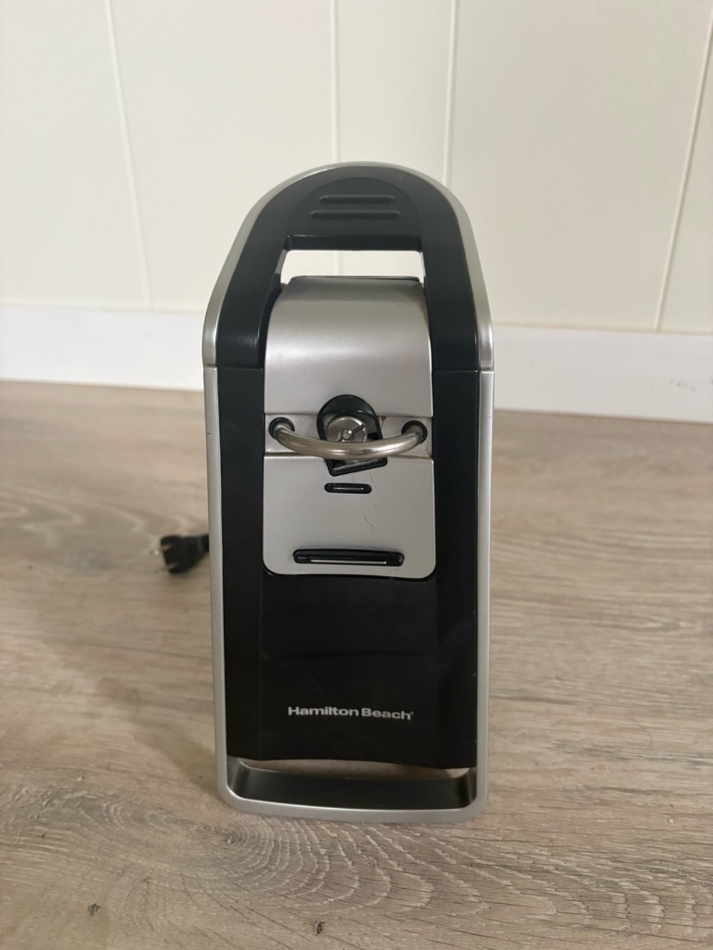 Hamilton Beach Black and Silver Electric Can Opener